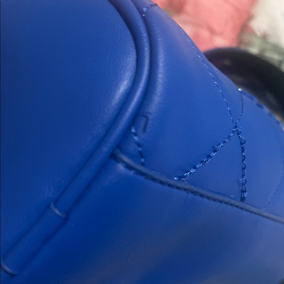 Steve Madden Blue Quilted Crossbody Bag - Picture 10 of 10